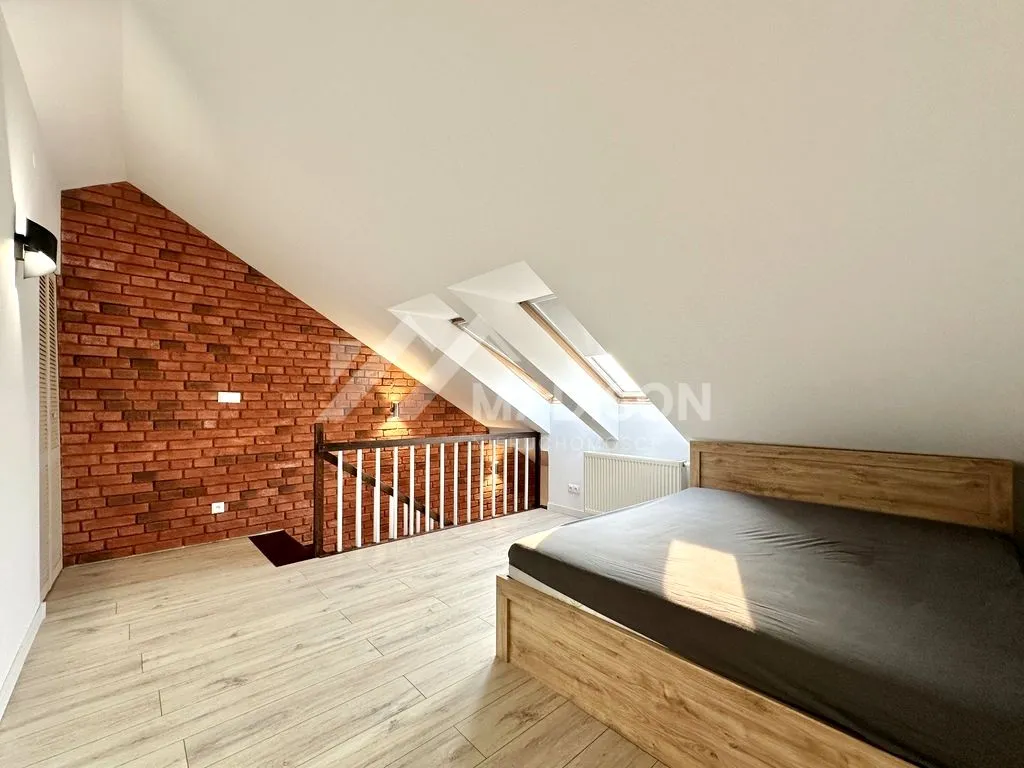 44 m2 