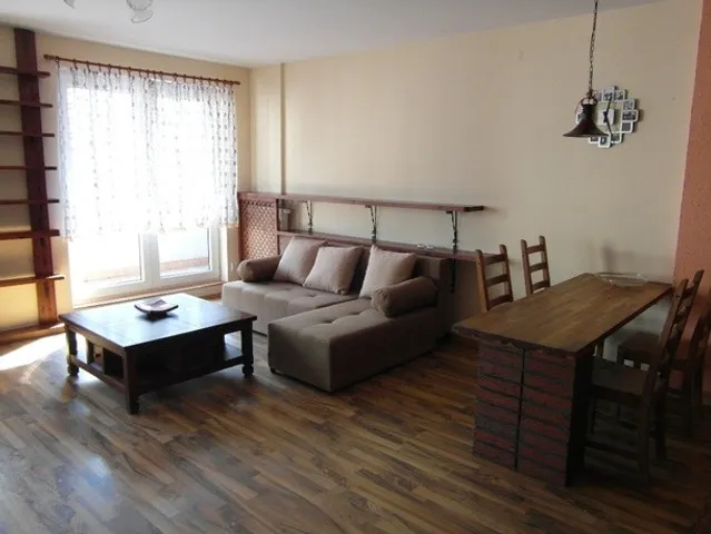 49m 2 pokoje, garaż, ochrona przy Forcie Bema 