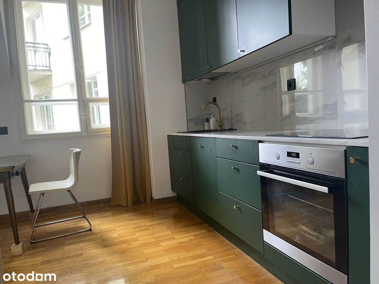 wynajmę 70m2, Powiśle, 2 pokoje, metro, ciche, bezpośrednio