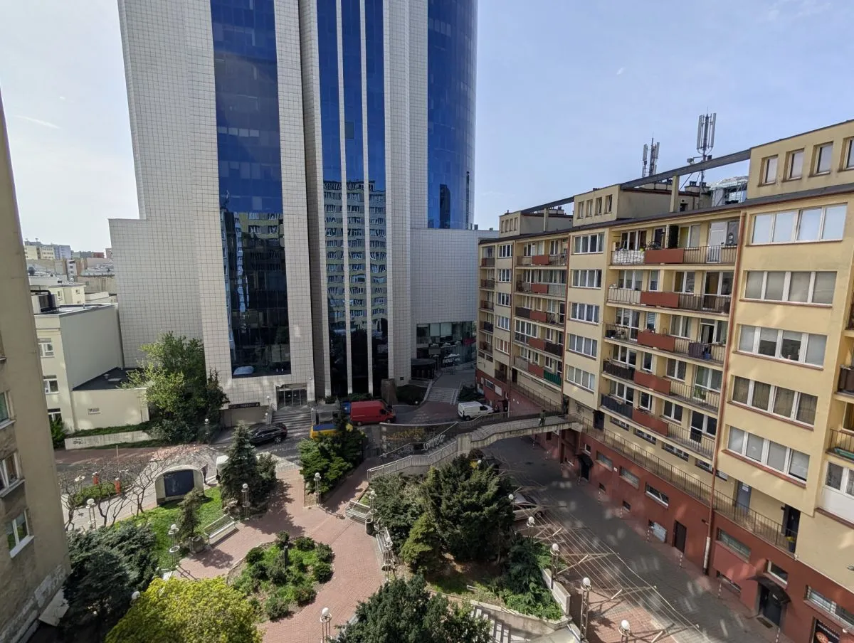 Top lokalizacja, osobne pokoje, piwnica, parking