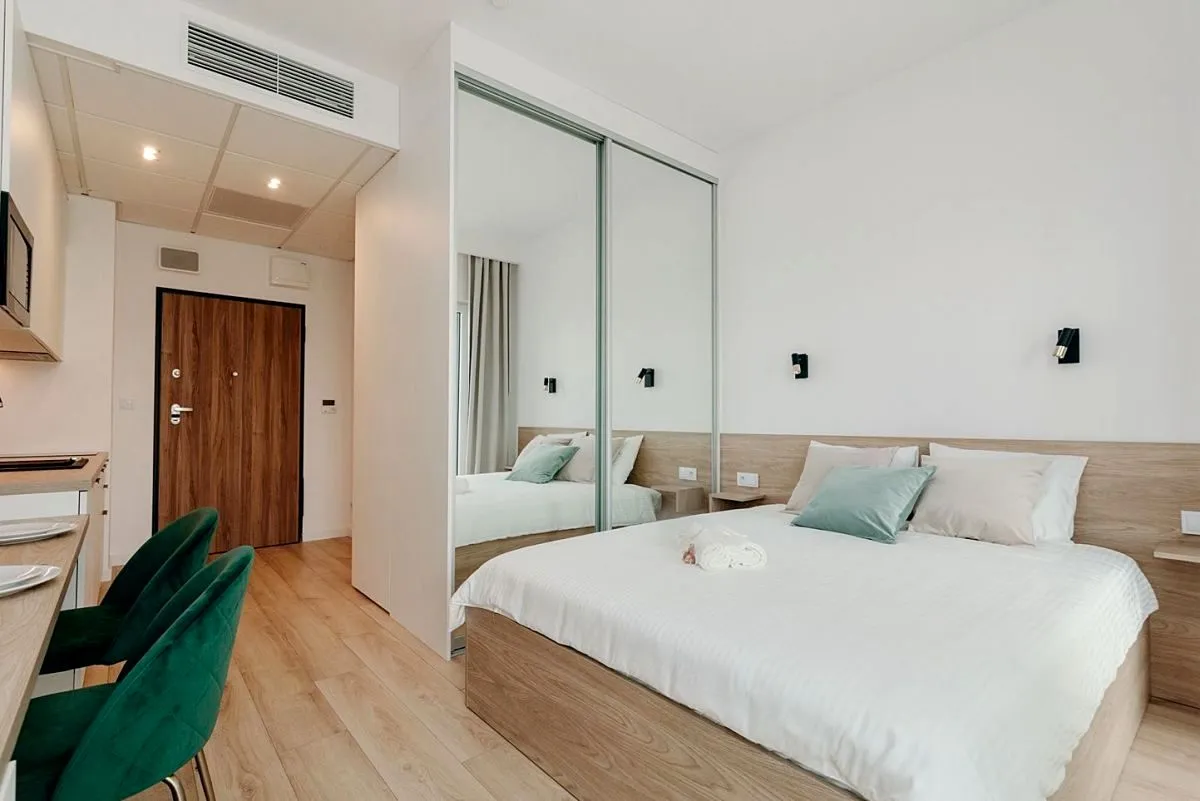 Apartament, Aleja Prymasa Tysiąclecia