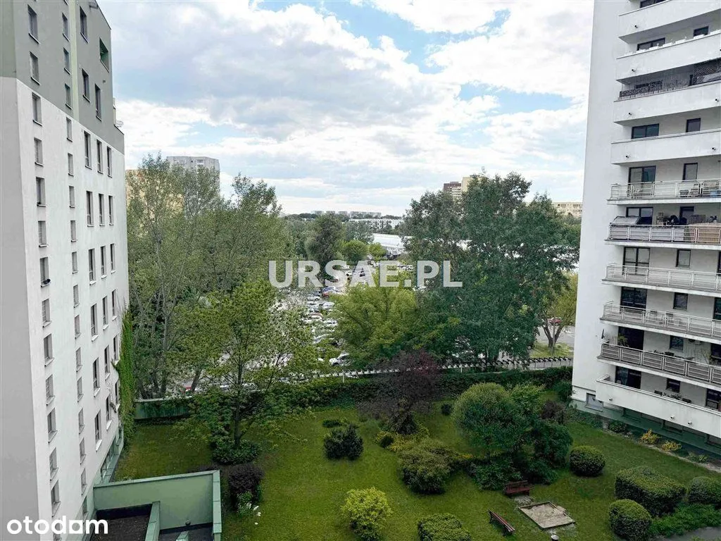 Rozkładowe 3 pokoje z 2 garażami i piwnicą