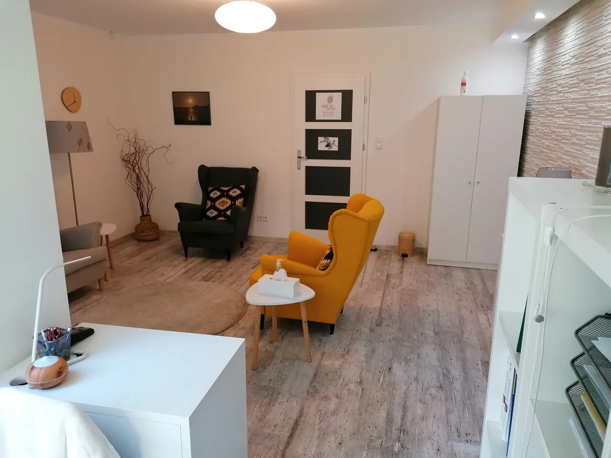 Sprzedam mieszkanie 2 pokoje z dużym ogródkiem w apartamentowcu Wawer-Anin 