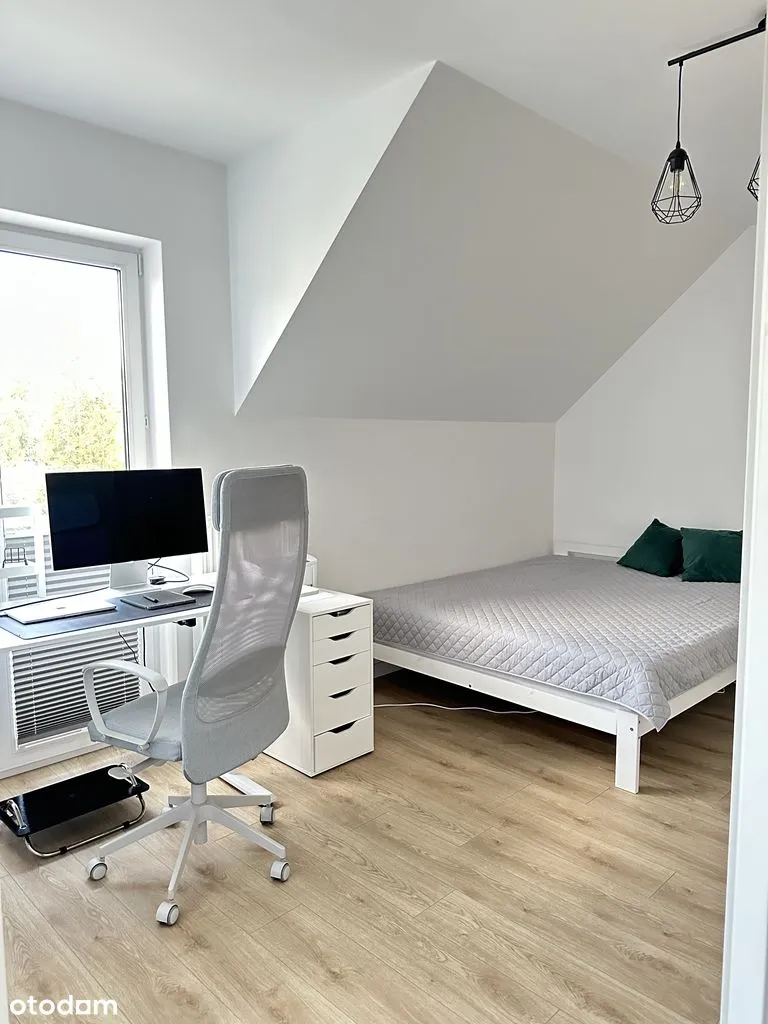 Дом-близняк через гараж 130 m², гараж, огрудок, рядом лес
