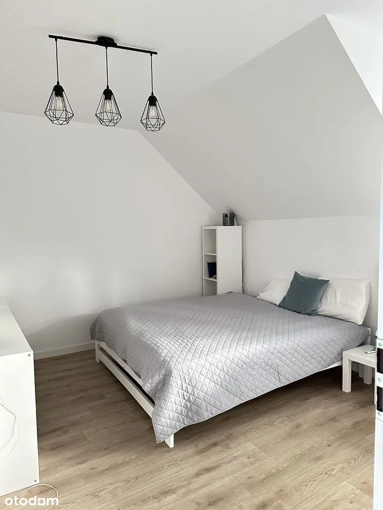 Дом-близняк через гараж 130 m², гараж, огрудок, рядом лес