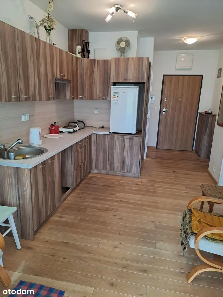 Wynajmę 2-pokojowe mieszkanie na ul. Wólczyńskiej w Warszawie.