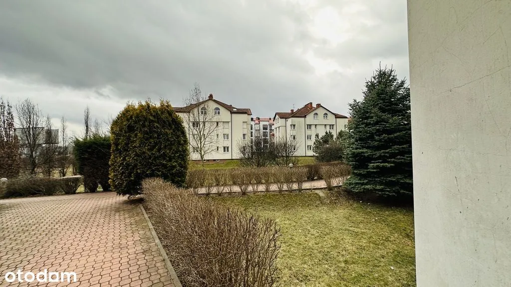 125 m.2; 5 rozkładowych pokoi, garaż i komórka 