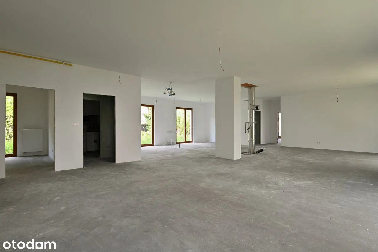 Salon 115 m2, kominek, lotnisko, metro