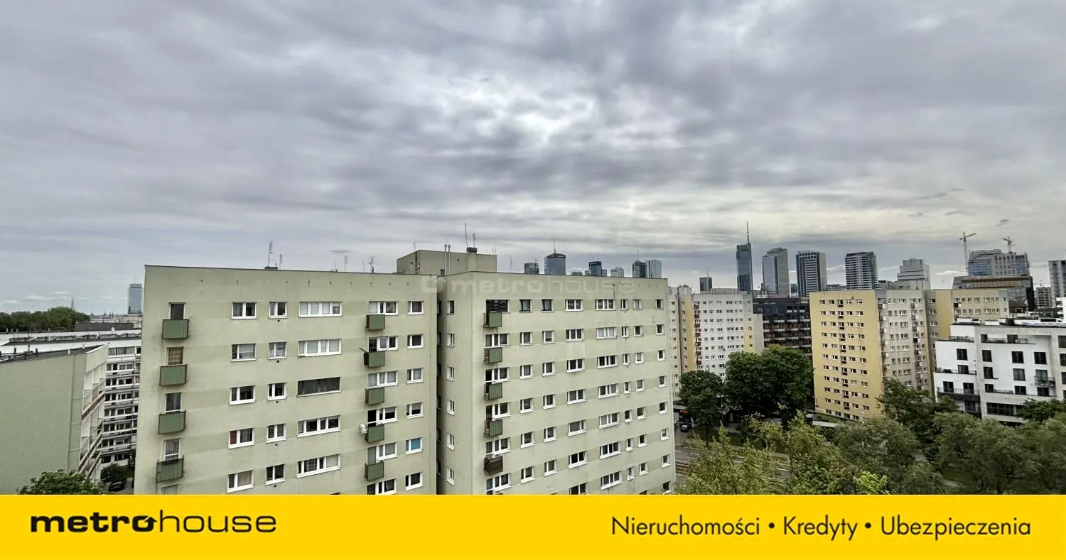 Mieszkanie, Skwer kard. Stefana Wyszyńskiego