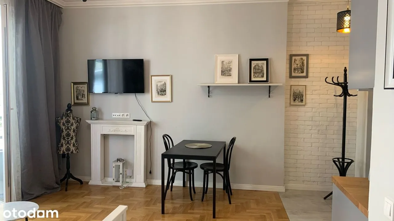 Klimatyczne studio w sercu Powisla /Piwnica/ Bezposrednio/ Od zaraz