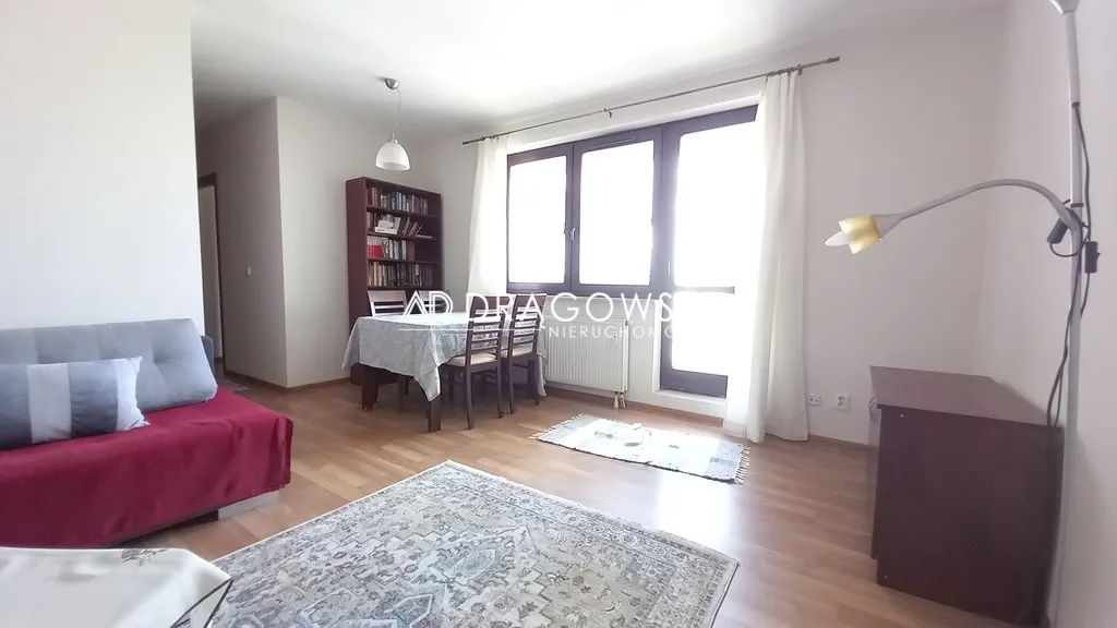 Dwa pokoje 49 m2 na Bemowie przy stacji metra 