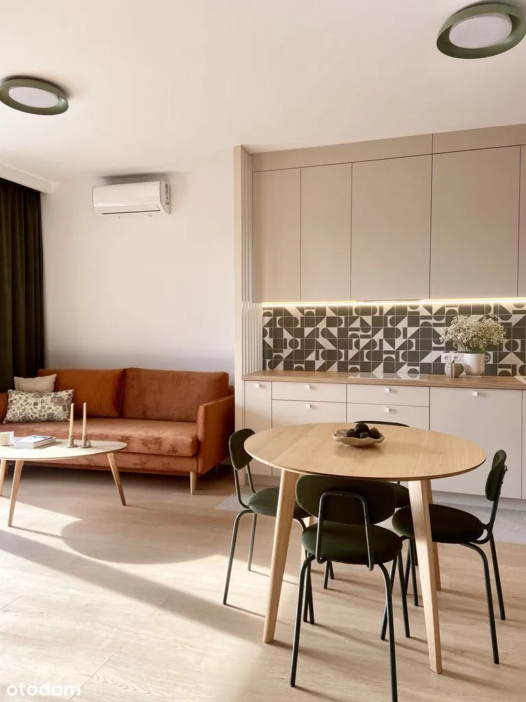 Mieszkanie, 2 pokoje, Al. Krakowska 289 - 48 m²