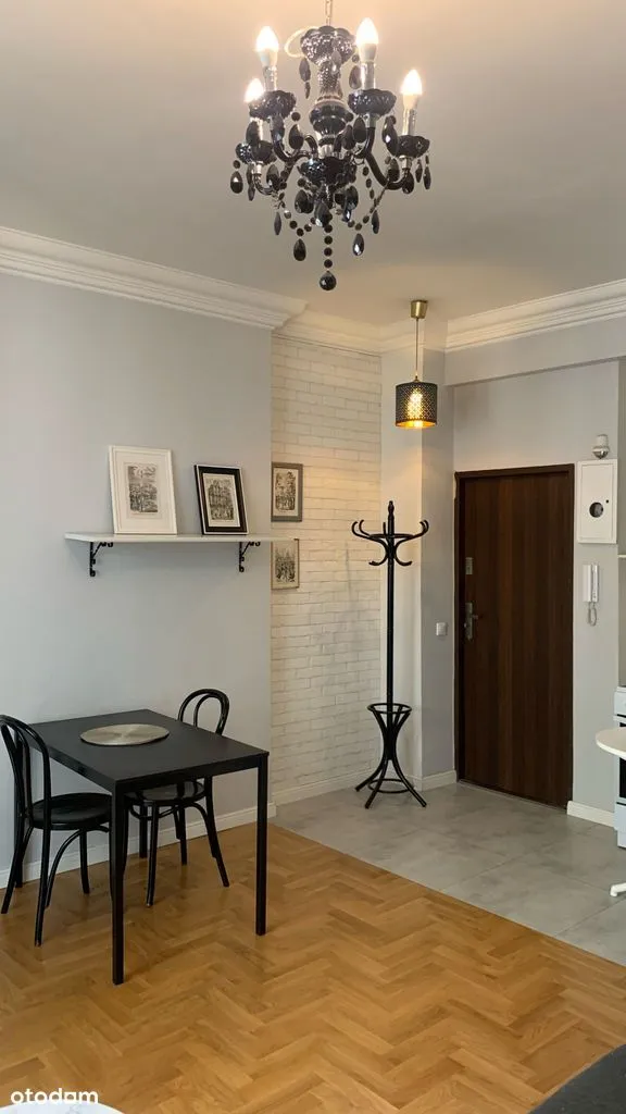 Klimatyczne studio w sercu Powisla /Piwnica/ Bezposrednio/ Od zaraz