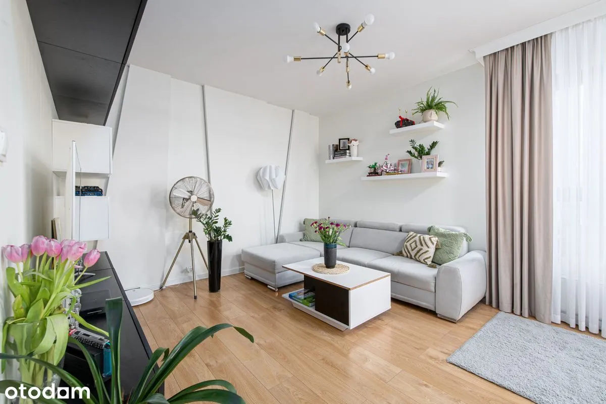 Bezpośrednio, Przestronne mieszkanie 76 m² z balkonem i loggia