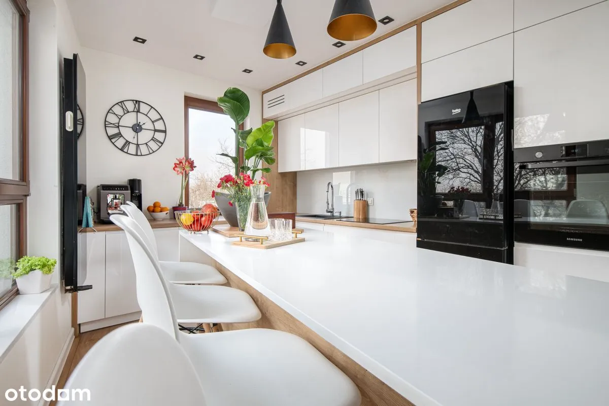 Bezpośrednio, Przestronne mieszkanie 76 m² z balkonem i loggia