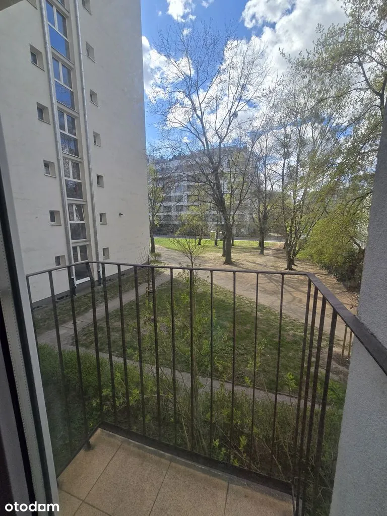 Kawalerka z balkonem na Woli