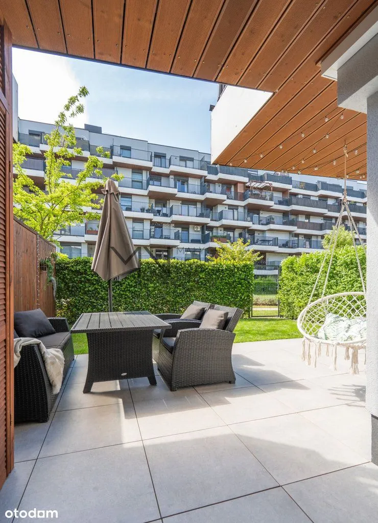 Dwupoziomowy apartament z ogrodem na piętrze