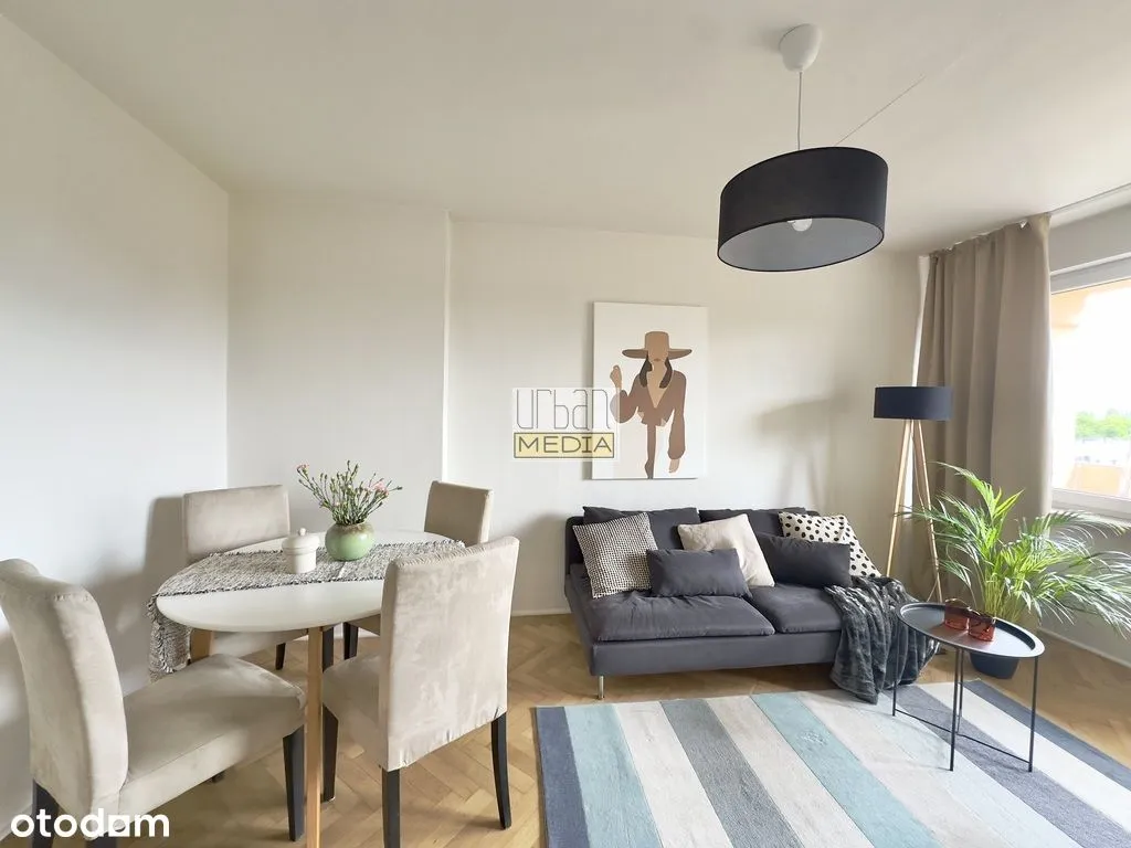 Widok na zieleń balkon metro Księcia Janusza