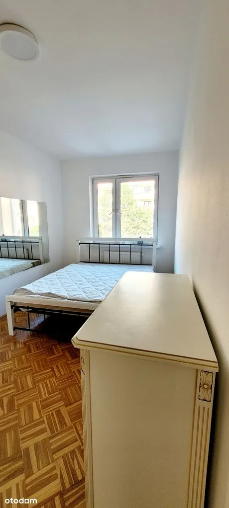 56m2, dużo szaf, garaż podziemny,TV65,zmywarka,lustra,metro wawrzyszew