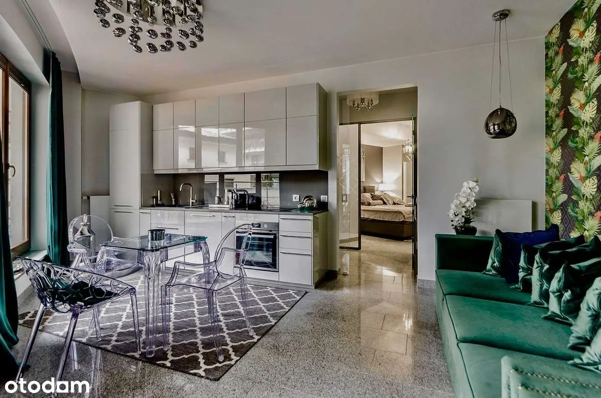 Apartament z dużym tarasem. Garaż. Internet