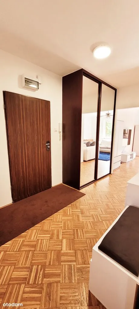 56m2, dużo szaf, garaż podziemny,TV65,zmywarka,lustra,metro wawrzyszew