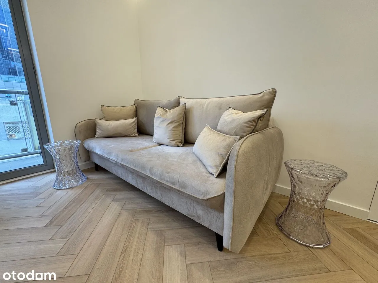 Apartament w kamienicy po generalnym remoncie RONDO ONZ klima Faktura