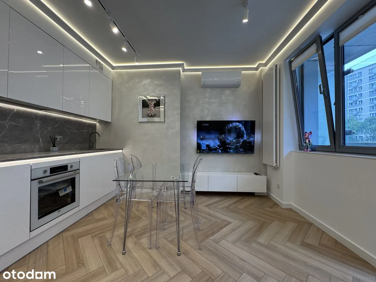 Apartament w kamienicy po generalnym remoncie RONDO ONZ klima Faktura