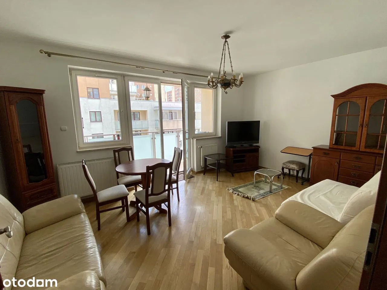 2 oddzielne pok | 52m2 | Oddzielna kuchnia | Balkon | Blisko tramwaj