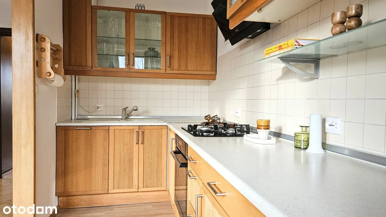 Mieszkanie z klimatem i widokiem na zieleń – Muranów, 3 pokoje, 47 m²