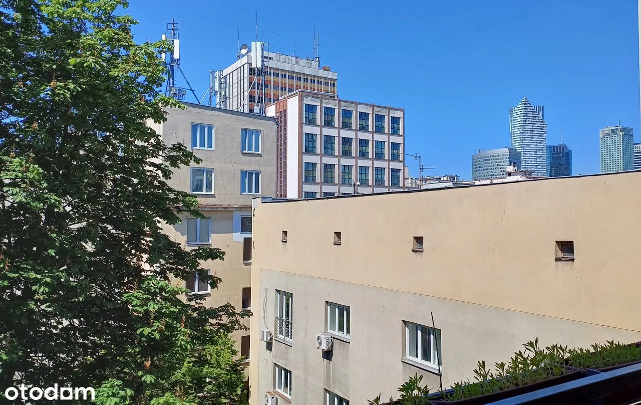 ścisłe centrum, taras, widok na wieżowce