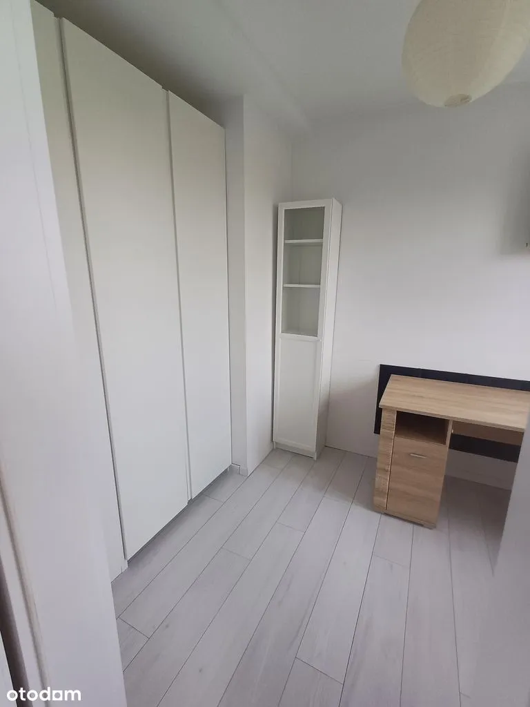 31m 2 pokoje - oddzielna sypiania