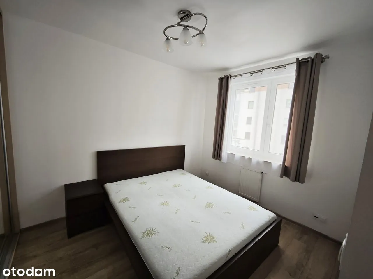 2-pok. mieszkanie 39 m² z balkonem i windą – świetna komunikacja