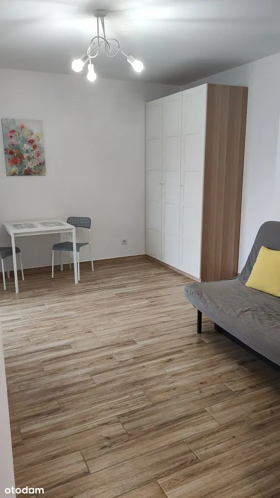 Do wynajęcia kawalerka 30m2 Metro Wileńska Warszawa