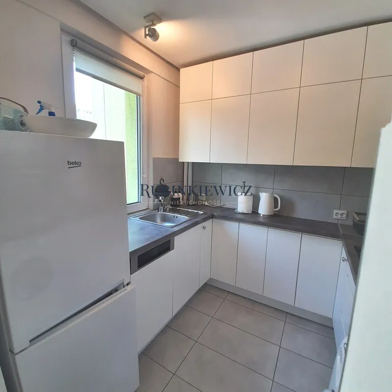 Żeromskiego 47m2/4500zł, 3pok,2/4, metro Słodowiec 