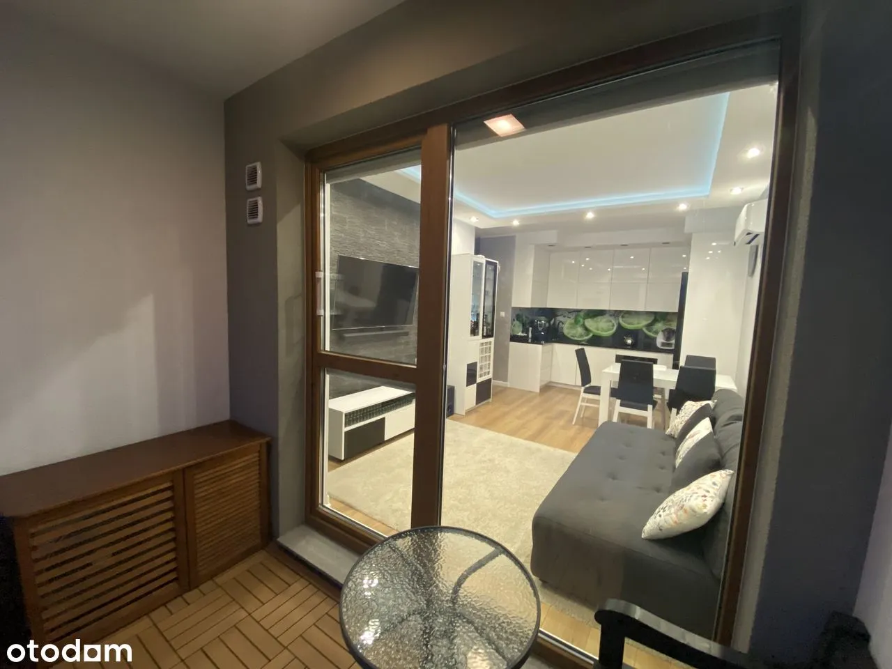Mieszkanie 57,22 m², wysoki standard,klimatyzacja,2 miejsca postojowe.