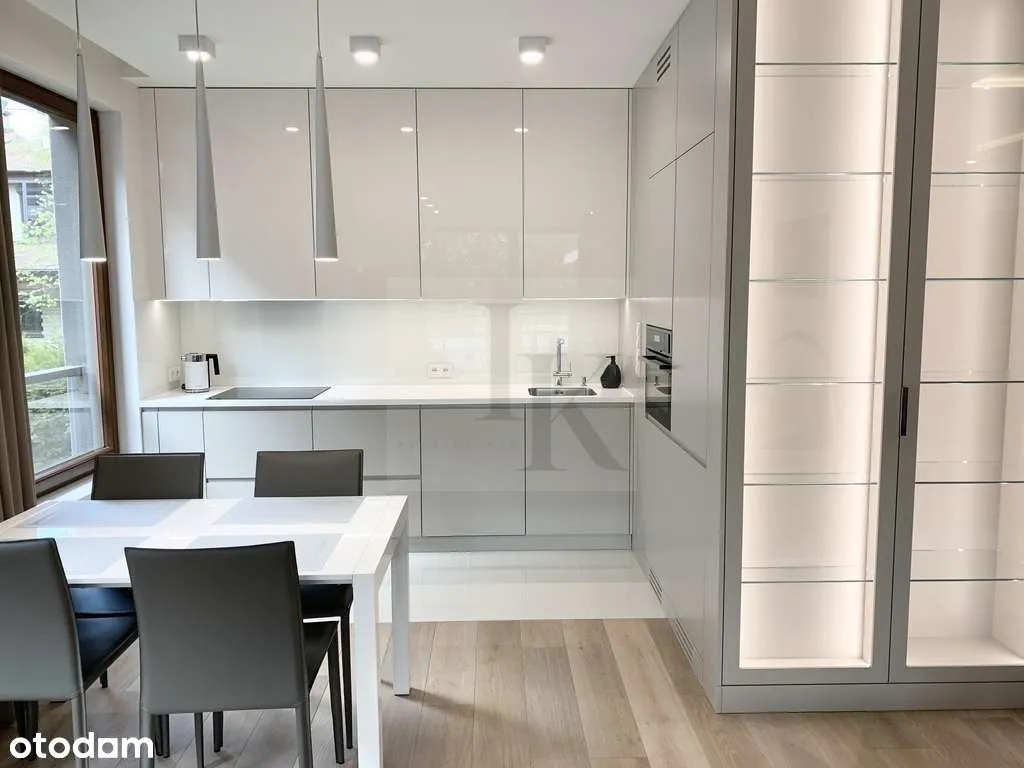 Przestronny apartament na Szczęśliwicach
