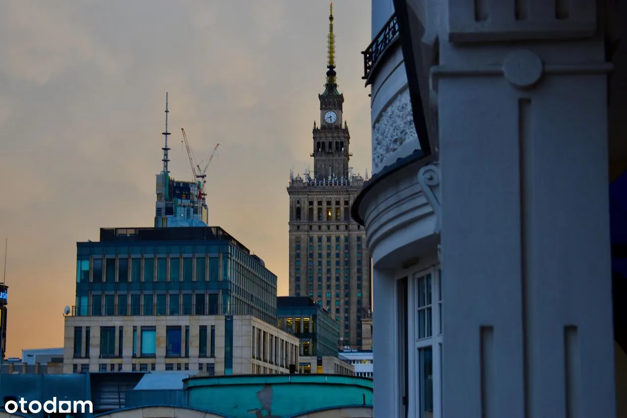 Wyjątkowy Apartament z Balkonem i Garażem w Sercu Warszawy