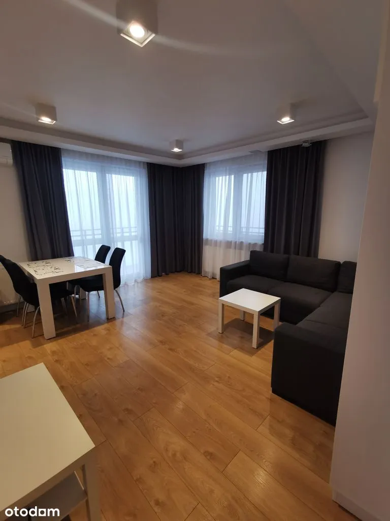 Bezpośrednio, 2 pokoje + duży balkon, Metro Chrzanów, klimatyzacja.