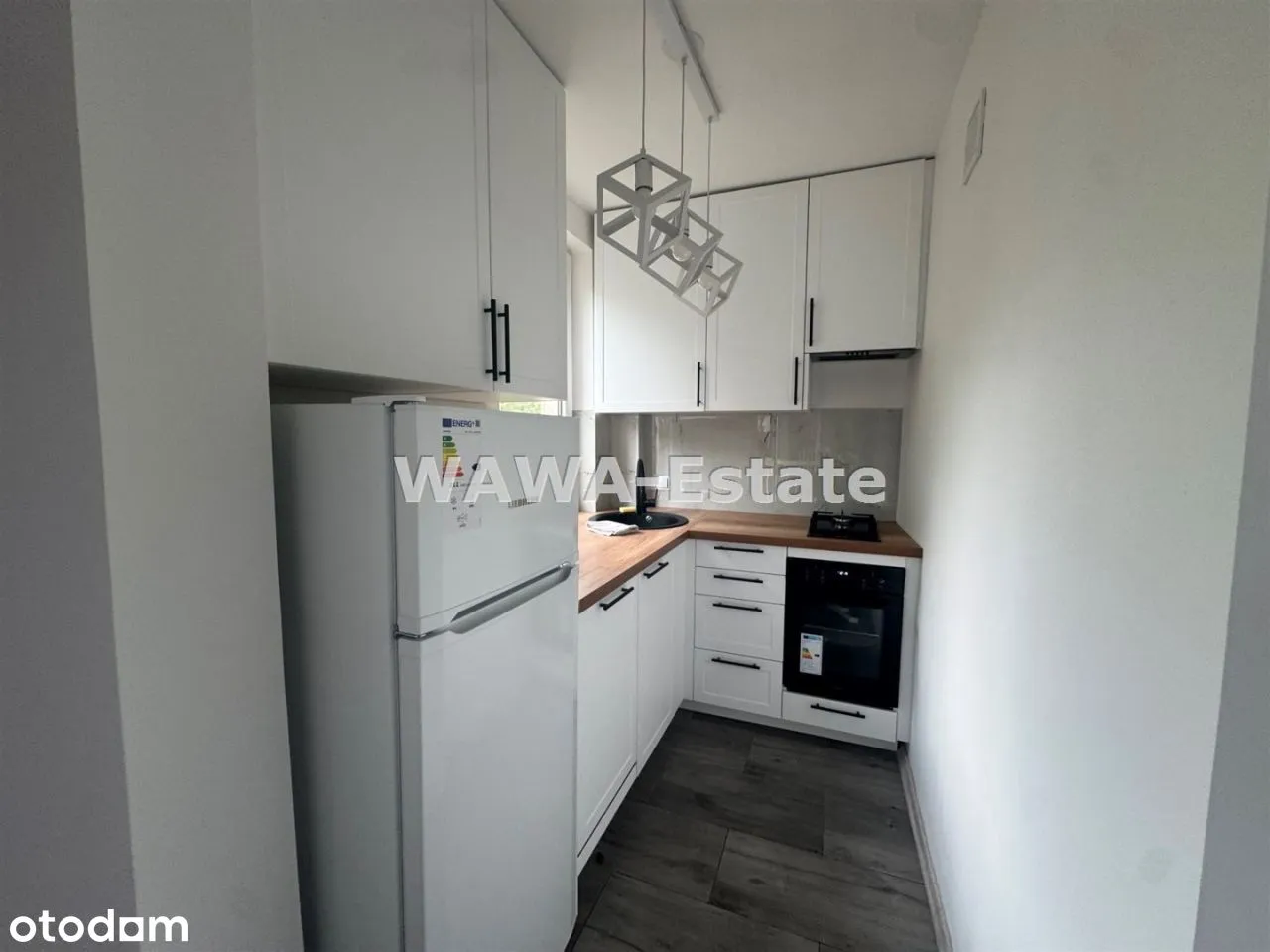 Bielany. Kawalerka. Po gen. remoncie. Balkon.