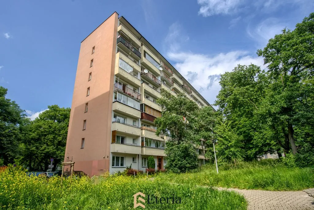 Muranów-Uniwersytet 12 min-Zieleń i Cisza 