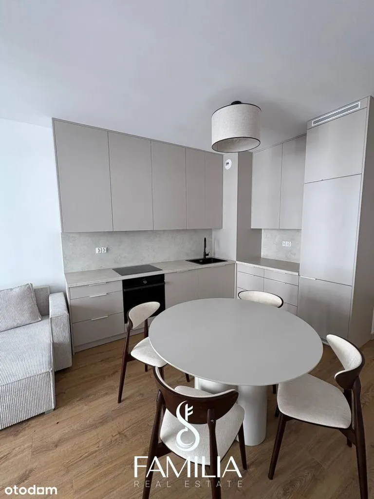 Nowoczesny Apartament | 4 pokoje, Parking,  Balkon