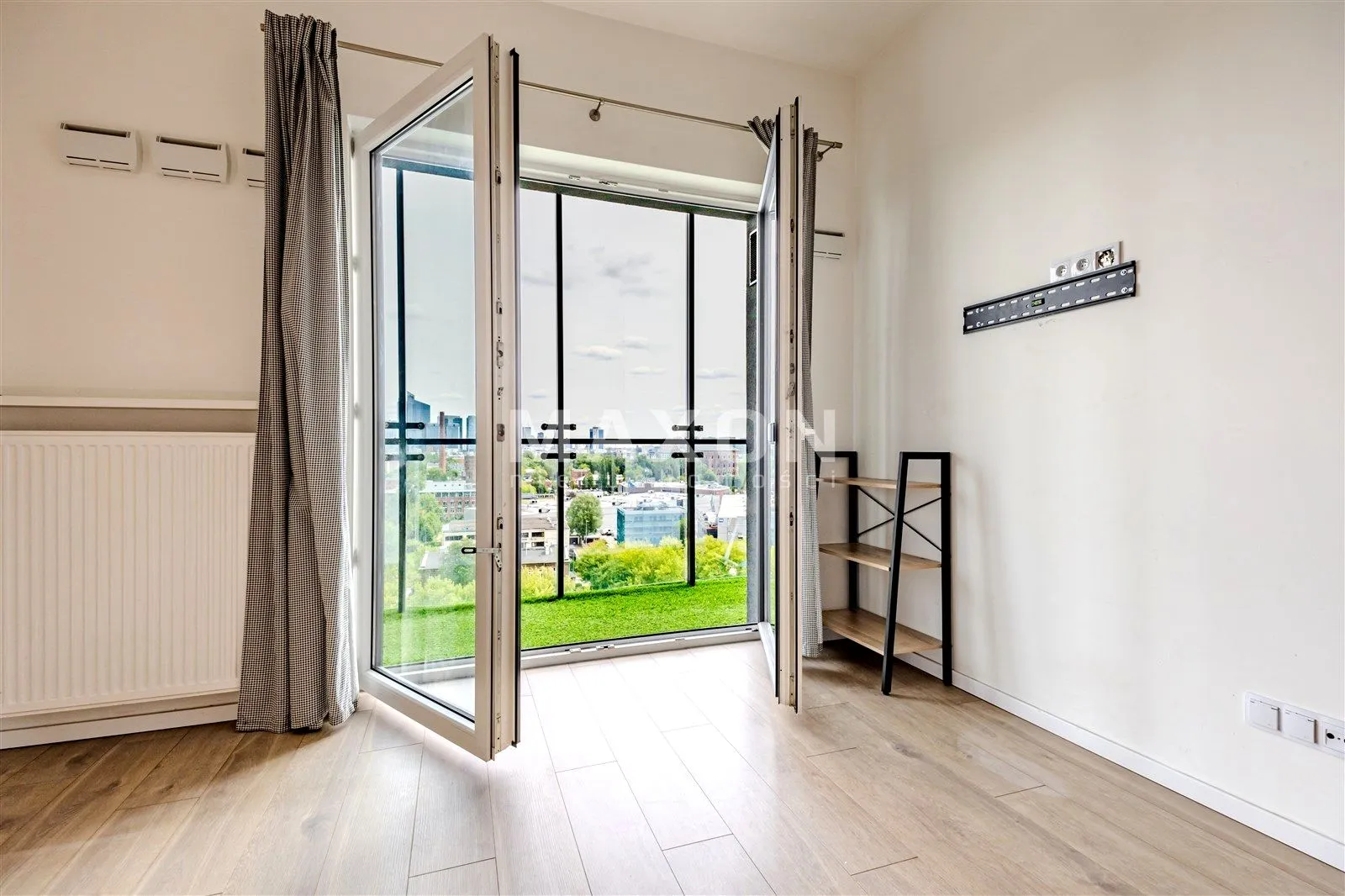 Apartament, Aleja Prymasa Tysiąclecia