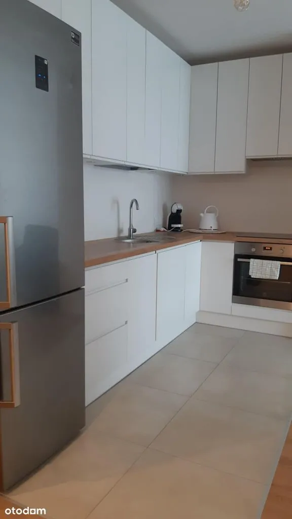 Jasne i funkcjonalne 2-pokojowe mieszkanie – 46 m², 2 balkony, garaż