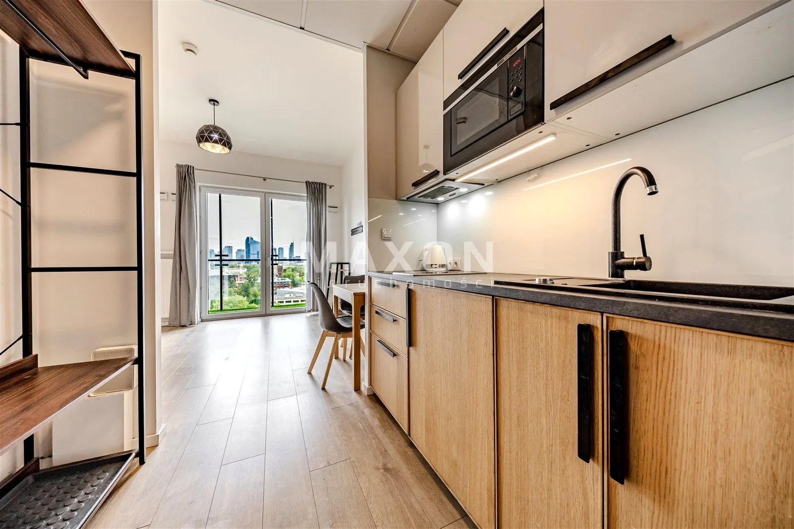 Apartament, Aleja Prymasa Tysiąclecia