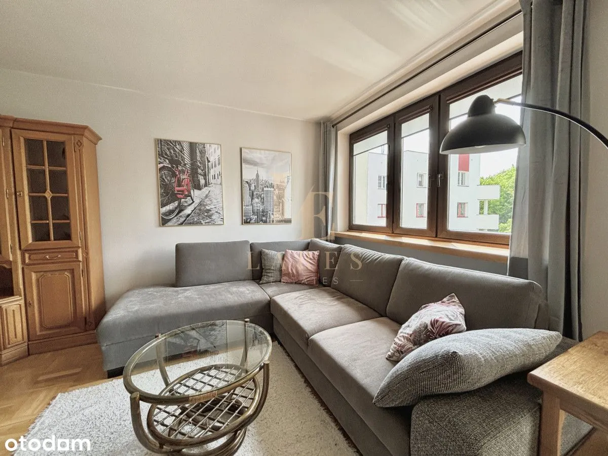 Miejsce parkingowe | Balkon | Oddzielna kuchnia