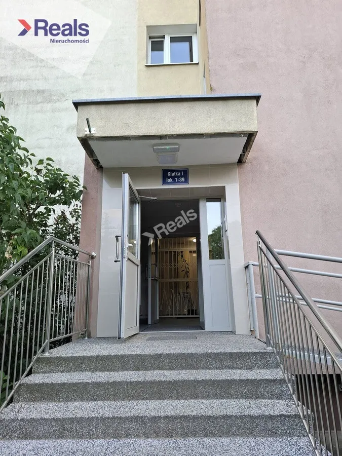 2 POKOJE, DUŻA LOGGIA, FANTASTYCZNA LOKALIZACJA 