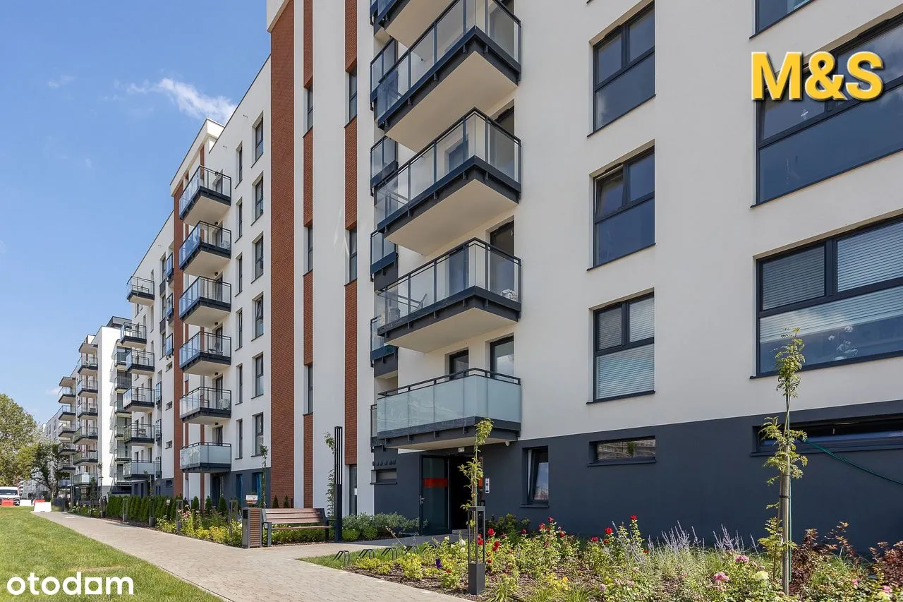 Stylowa kawalerka z balkonem i parkingiem – gotowa do zamieszkania!