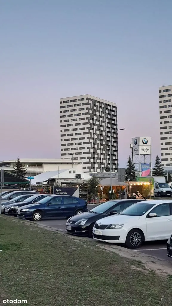 Mieszkanie 3 pokojowe z garażem podziemnym (osiedle Korona Pragi)
