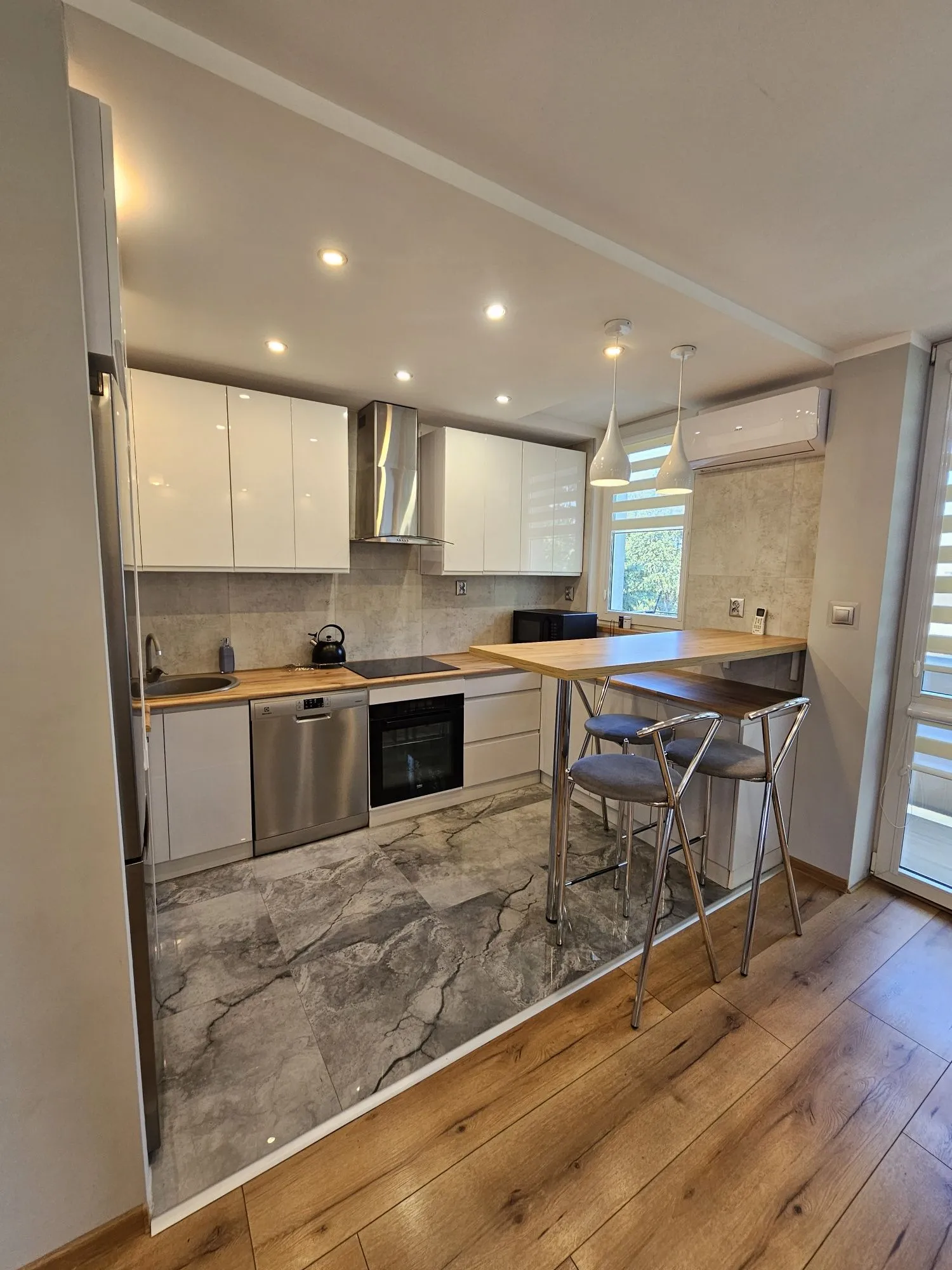Mieszkanie 47,90 m2,  Saska Kępa , Praga Południe