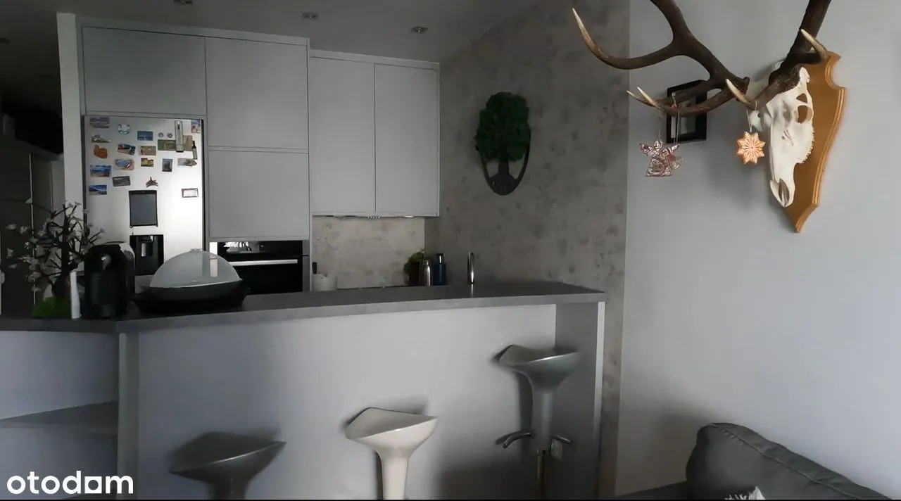 Wynajmę mieszkanie  55 m² (+msc. postojowe i kom. lok.)– ul. Hubnera 1